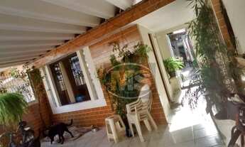 Imagem: Casa com 3 dormitórios 100 metros do mar