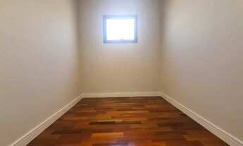 Imagem 4: Casa de condomínio para venda possui 218 metros quadrados com 3 quartos