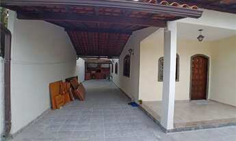 Imagem 3: Casa em Fundos de Terreno na Rua Mora