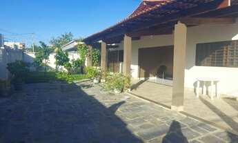 Imagem: Valor de OPORTUNIDADE! Casa com 4 QTS sendo