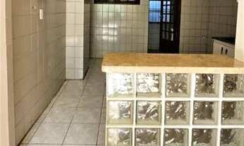 Imagem 4: Apartamento 2 dormitórios térreo com pátio, living 2 ambientes, churrasqueira, banheiro, c