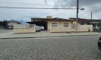 Imagem 3: Casa para venda possui 96 metros quadrados com 4 quartos em Bela Vista - Palhoça - SC