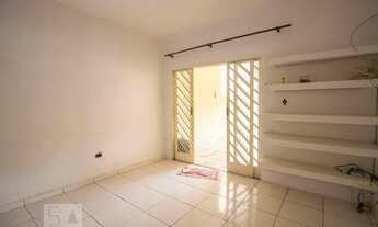 Imagem 2: Casa para Aluguel - Jardim América IV, 2 Quartos, 90 m2