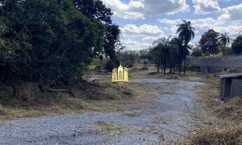 Imagem 7: Terreno as margens da BR-040