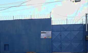 Imagem: Vendo casa e um depósito por 190 mil