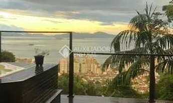 Imagem: FLORIANóPOLIS - Casa Padrão - Centro