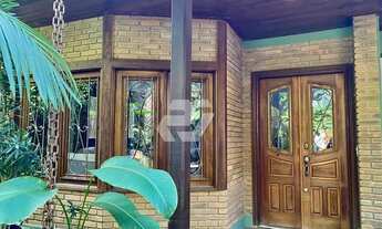 Imagem 4: Casa para aluguel e venda possui 700 metros quadrados com 5 quartos