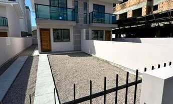 Imagem: Sobrado na Nova Palhoça com amplo terreno