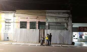 Imagem 2: Casa de rua - / Residencial / Centro
