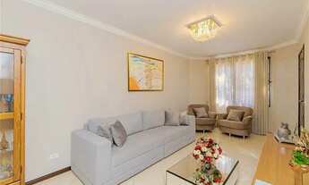 Imagem 5: Sobrado no Bairro Xaxim, 3 quartos, suíte com hidromassagem, churrasqueira, 2 vagas, 160m²