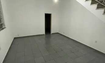 Imagem 2: Centro, casa de 3 quartos e sala ampla