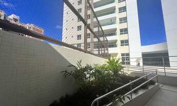 Imagem 2: OPORTUNIDADE no Alphaville 4/4 sendo 3 suites com dependência 142m