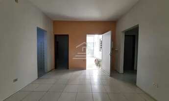 Imagem 2: Casa para venda possui 217 metros quadrados com 4 quartos em Planalto - Teresina