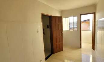 Imagem 5: ALUGA-SE KITNET GRANDE com cozinha, área de serviço, sala, banheiro, quarto e varanda