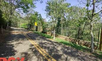 Imagem 2: Terreno à venda no Condomínio Vale da Santa Fé em Vinhedo/SP