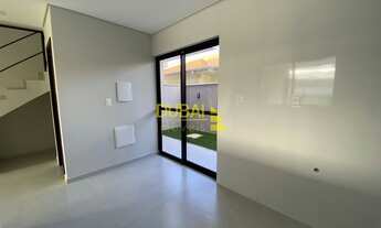 Imagem 3: Lindo Sobrado 2 dormitórios com sacada