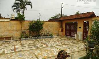 Imagem 2: Bela casa com 2 dormitórios, 1 suíte, 12 vagas de garagem, à venda, 20 m² por R$ 255.000