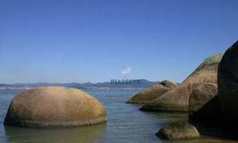 Imagem 7: Casa com 4 suítes de frente para o mar no Cacupé com terreno de 4mil m²
