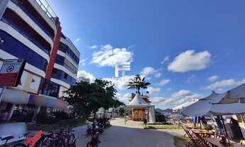 Imagem 3: Apartamento 4 quartos frente mar Meia Praia SC