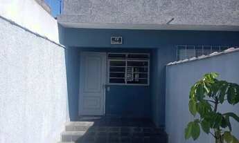 Imagem: Alugo linda casa c/ garagem à 200 metros