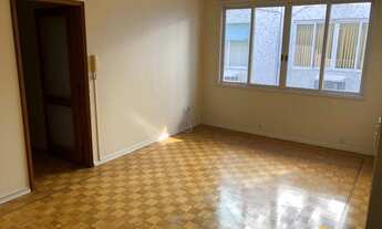 Imagem 5: Apartamento antigo e amplo, 03 dormitórios, 112m² com dependência, bairro São João