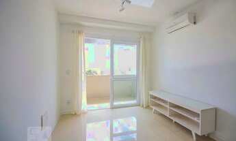 Imagem 3: Apartamento para Aluguel - Petrópolis, 2 Quartos, 70 m2