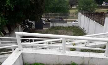 Imagem 3: Alugo casa na Avenida Oswaldo Cruz Centro com 16 salas