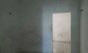 Imagem 7: PEQUENA CASA DE ACESSO RÁPIDO AO SHOPPING RIOMAR, COM UM VALOR QUE CABE NO SEU BOLSO