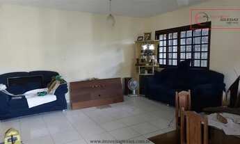 Imagem 2: Casa para Venda em Mairiporã, Chácara Arantes, 3 dormitórios, 1 suíte, 2 banheiros, 3 vaga