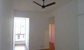 Imagem 4: Apartamento para aluguel com 51 metros quadrados com 2 quartos em Copacabana - Rio de Jane