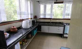 Imagem 7: Imóvel à Venda Com Duas Suítes e Totalmente Integrado à Natureza