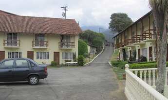 Imagem 6: Casa em condomínio com 3 quartos sendo um suíte na Cascata Guarani - Teresópolis - R.J