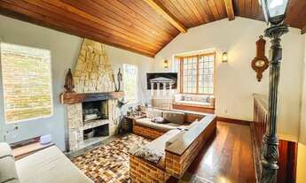 Imagem 3: Casa com 5 dormitórios à venda, 284 m² por R$ 1.390.000,00 - Parque do Imbui - Teresópolis