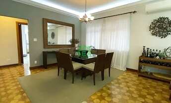 Imagem 7: Espaçosa residência de 3 dormitórios e piscina, oferecendo qualidade em um dos bairros mai