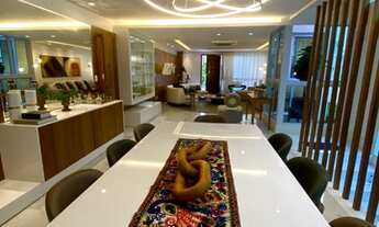 Imagem 6: Casa de condomínio para venda possui 700 metros quadrados com 5 quartos