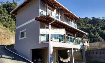 Imagem 5: Linda casa em condomínio a 5 minutos do centro, 900m² área total, água própria, poço arte