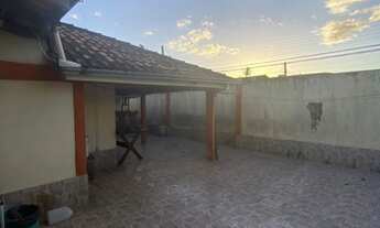 Imagem 6: CASA DE ESQUINA EM ITAJAÍ COM EDÍCULA - PRÓXIMO A POSTO DE SAÚDE