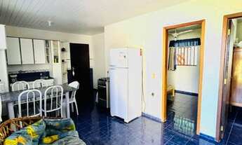 Imagem 7: Casa para venda possui 360 metros quadrados com 3 quartos em Balneário Nereidas - Guaratub