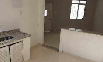 Imagem 3: Linda Casa de 2 quartos(suíte) com área de Lazer no Canal "1" perto da Av. Ana C