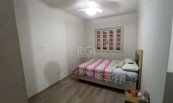 Imagem 6: Casa com 400m2, 6 dorm. em Teresópolis - Porto Alegre - RS