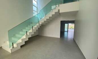 Imagem 2: Casa para venda no Alfhaville 322 metros quadrados com 4 quartos alto luxo