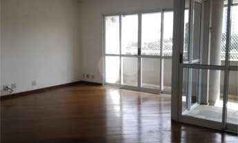 Imagem 2: Apartamento á venda na Vila Madalena. Com 3 dormitórios e 3 vagas e depósito privativo