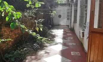 Imagem 2: Apartamento na parte baixa, térreo, fundos silencioso, com área externa