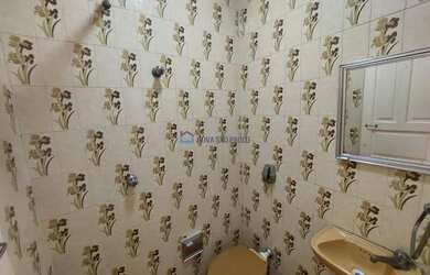 Imagem 2: Sobrado com 03 Dorms, 01 suíte e 02 vagas de garagem !