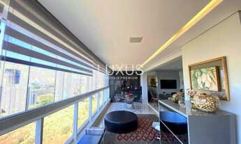 Imagem 3: Apartamento para venda com 193 metros quadrados com 4 quartos. Localização ímpar