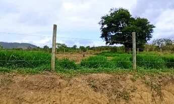 Imagem 2: Lote/Terreno para venda possui 736 metros quadrados em Massambara - Vassouras - RJ