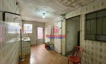 Imagem 2: Sobrado com 3 casas no quintal e salão comercial à venda, 229 m² por R$ 480.000 - Jardim H