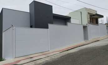 Imagem 2: Casa grande e nova 3 Suítes 6 Vagas Garagem Coberta