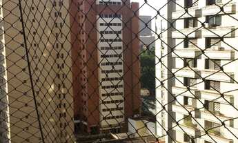 Imagem 7: Apartamento com ambientes claros, amplos, ensolarados. Andar alto com linda vista. Condom