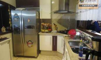 Imagem 3: Casa com 3 dormitórios (1 suíte), área para festas com churrasqueira e piscina no bairro J